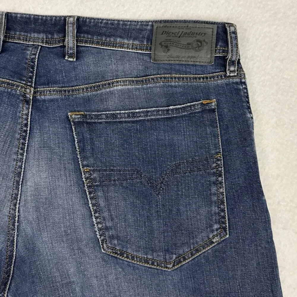 Diesel Waykee Regular Straight Jeans Mens 36X32 Medium Wash Button Fly